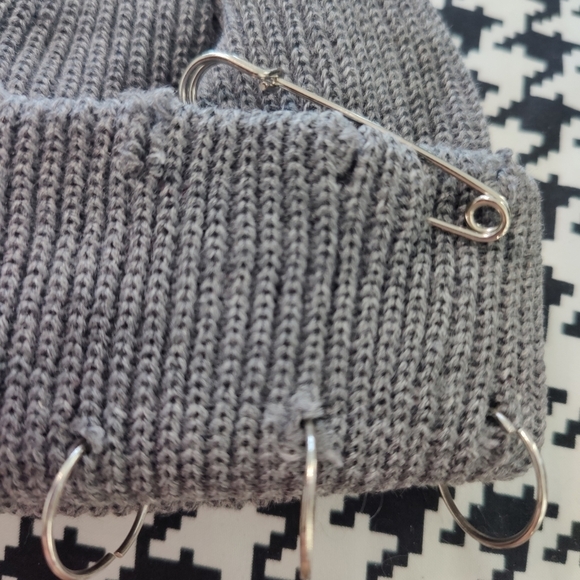 Dolls Kill grey pierced beanie - Picture 3 of 7
